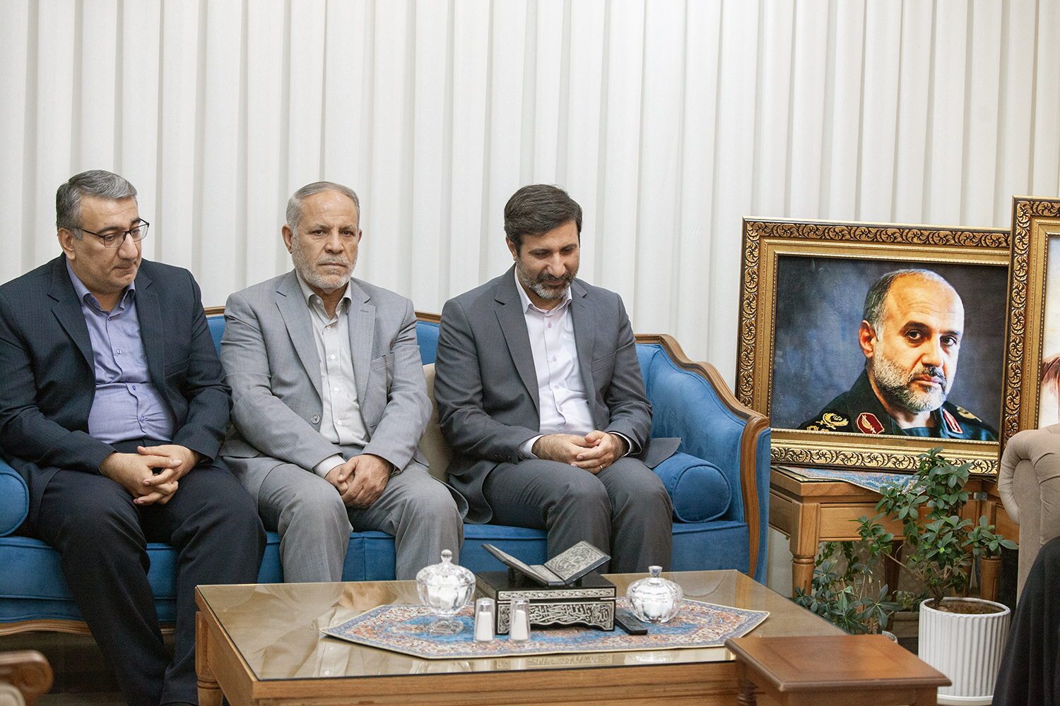 دیدار سخنگوی شورای نگهبان با خانواده شهیدان رشید
