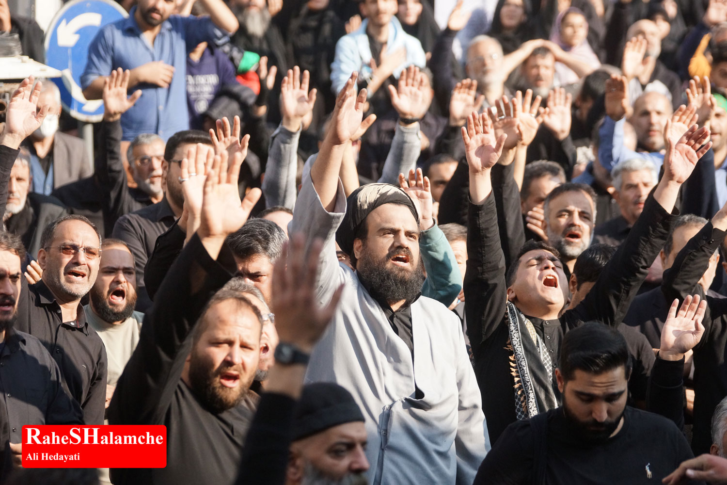 مراسم عزاداری فاطمیون در میدان فاطمی تهران +تصاویر