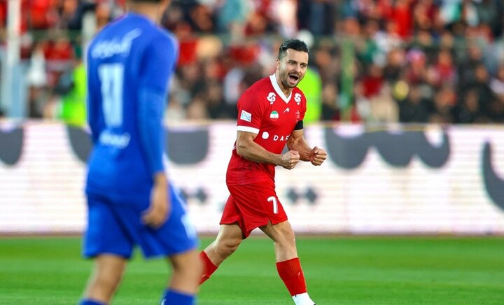 پرسپولیس صدرنشین شد