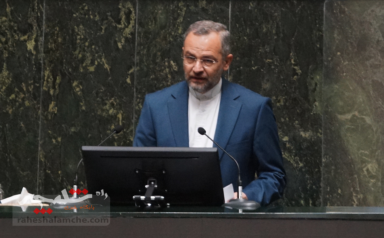 حسن‌نتاج: سران قوا باید برای حل مشکلات معیشتی مردم وارد عمل شوند