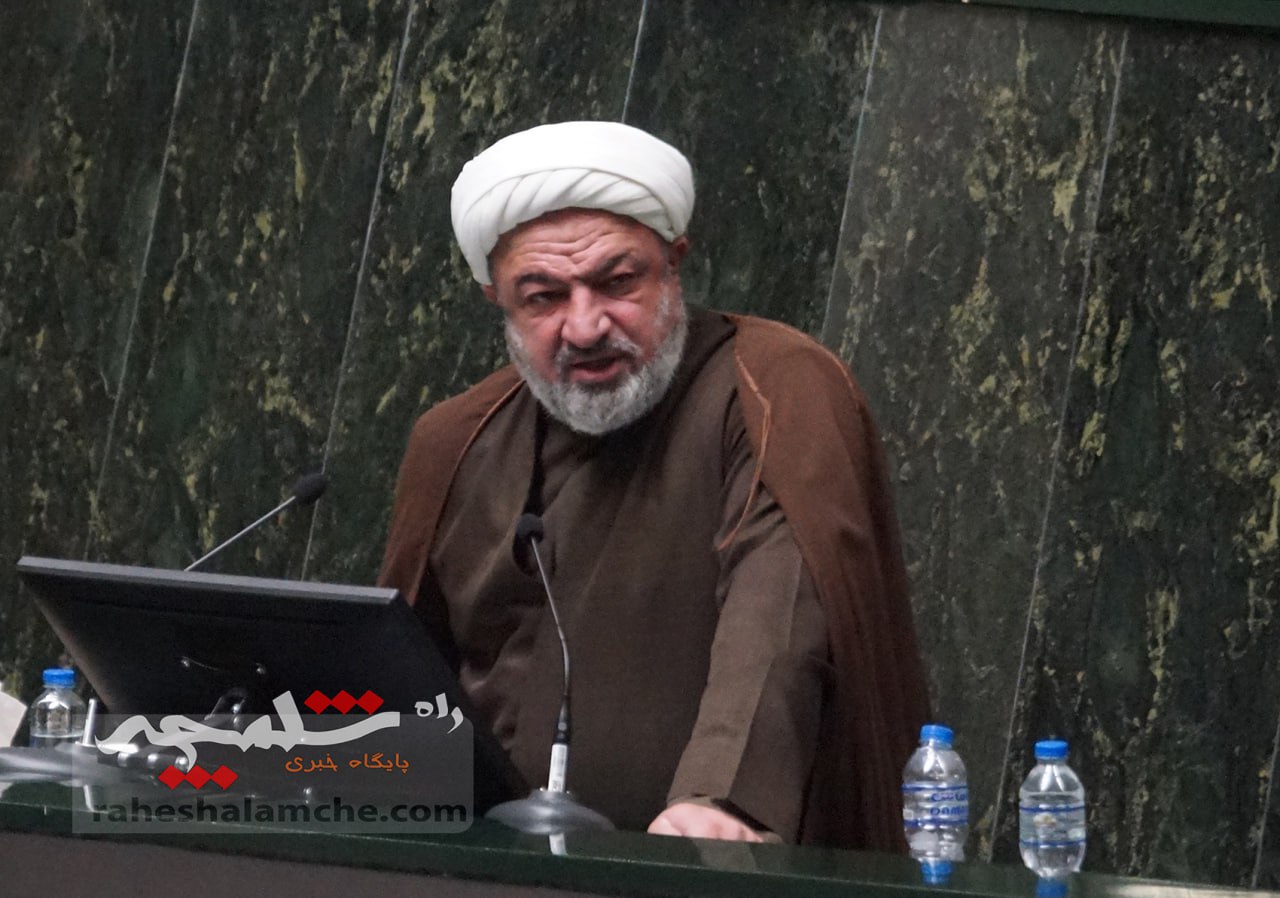 رسایی: باید در مجلس را ببندیم و بودجه را خرج مردم کنیم