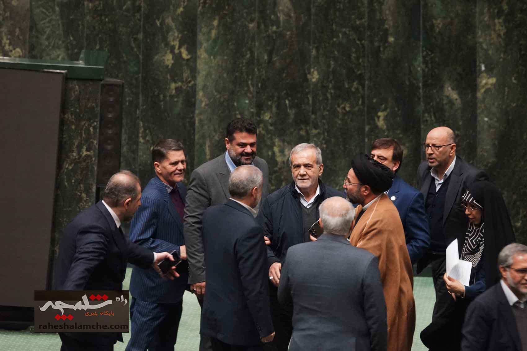 چرا مجلس از استیضاح وزرای ناکارآمد عقب‌نشینی کرد؟