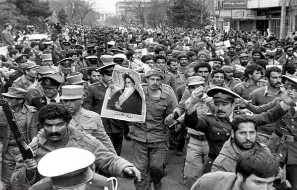 19 بهمن 1357 چه گذشت؟