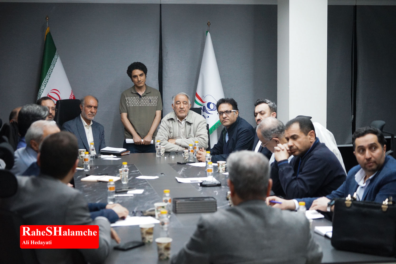 نشست ائتلاف آوای انقلاب برگزار شد +تصاویر