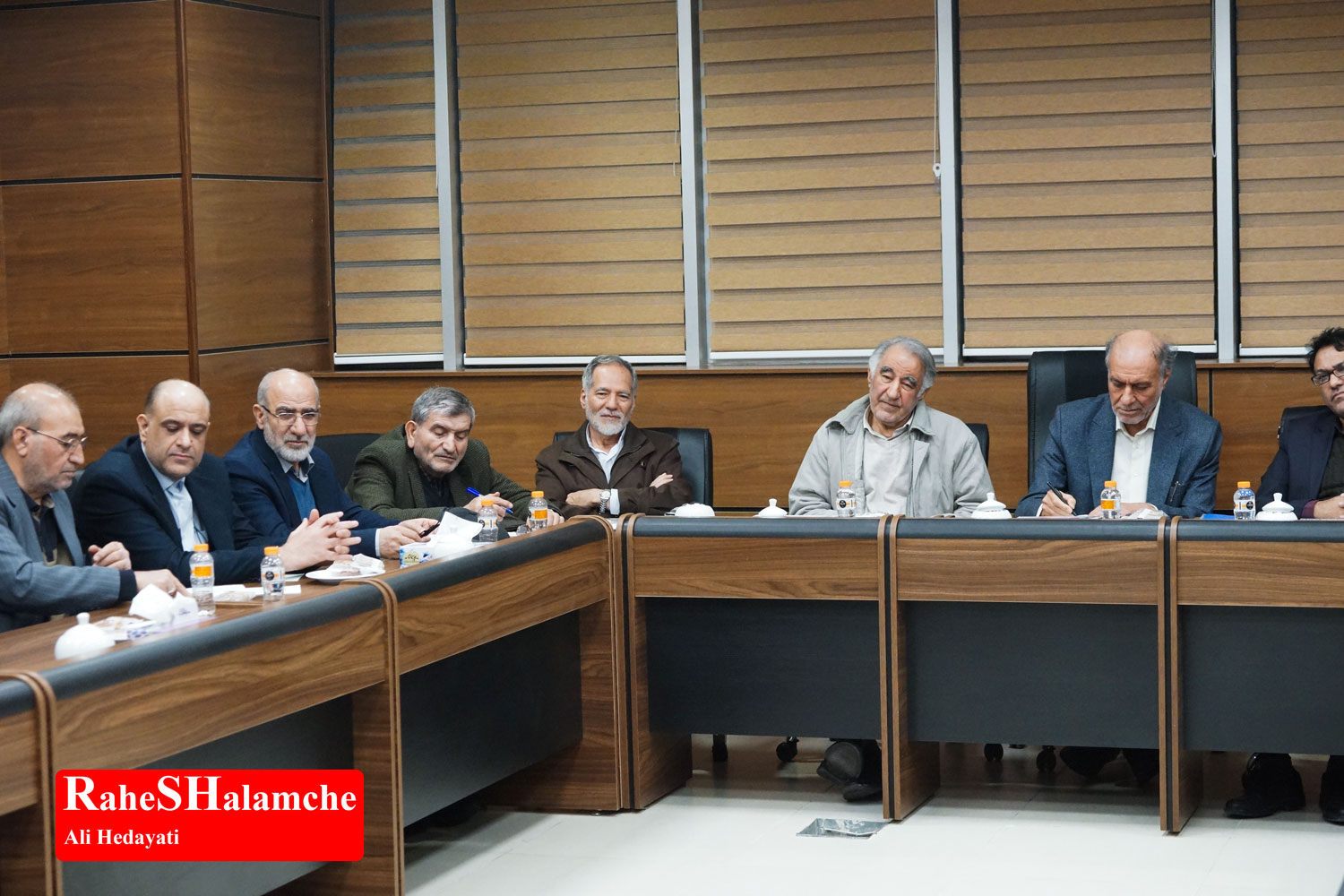  چهارمین جلسه ائتلاف آوای انقلاب در مجلس برگزار شد +تصاویر