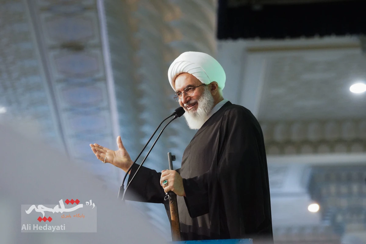 نماز جمعه پرشور تهرانی‌ها +تصاویر