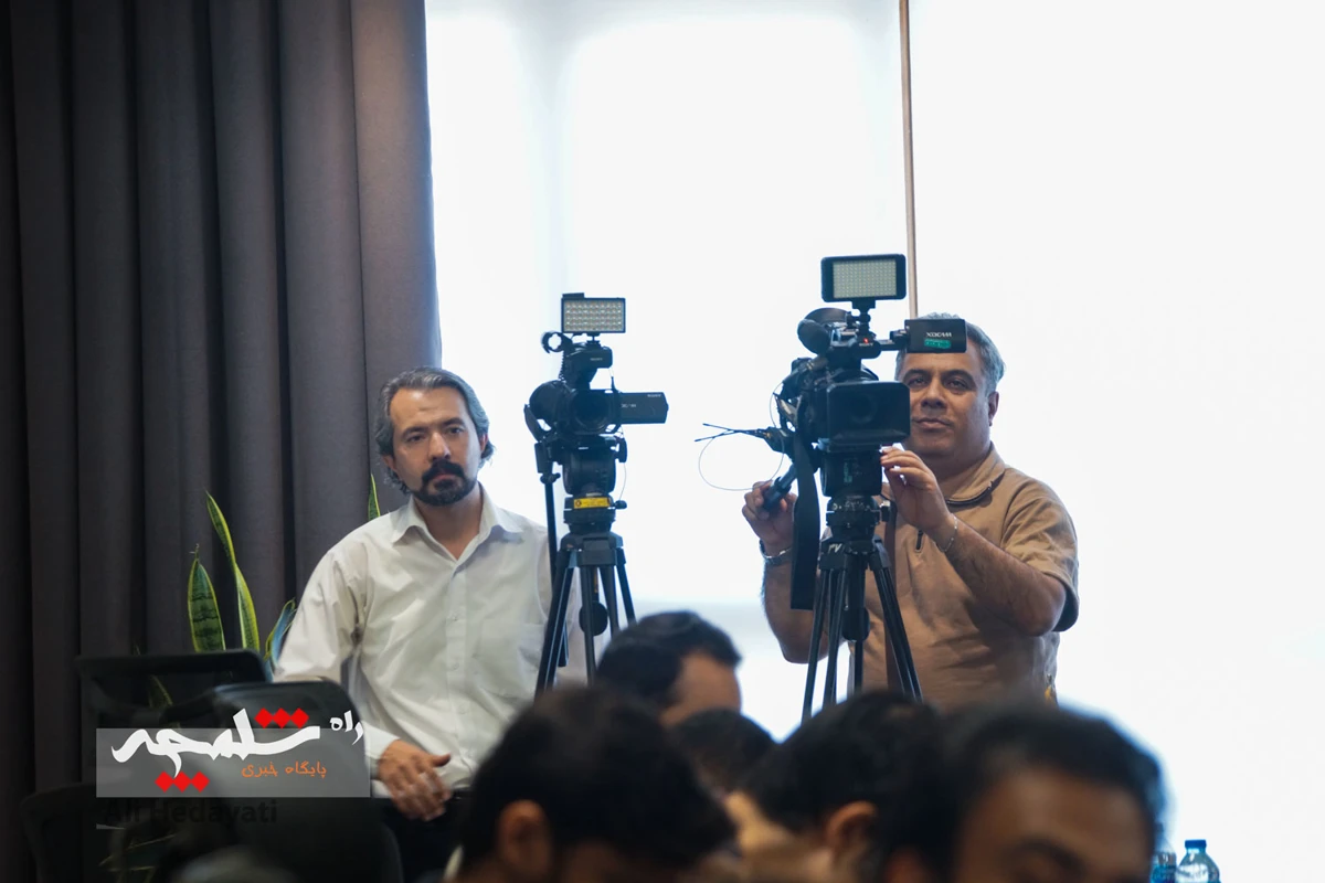 گزارش تصویری نشست خبری دهقان ناصرآبادی عضو کمیسیون انرژی مجلس
