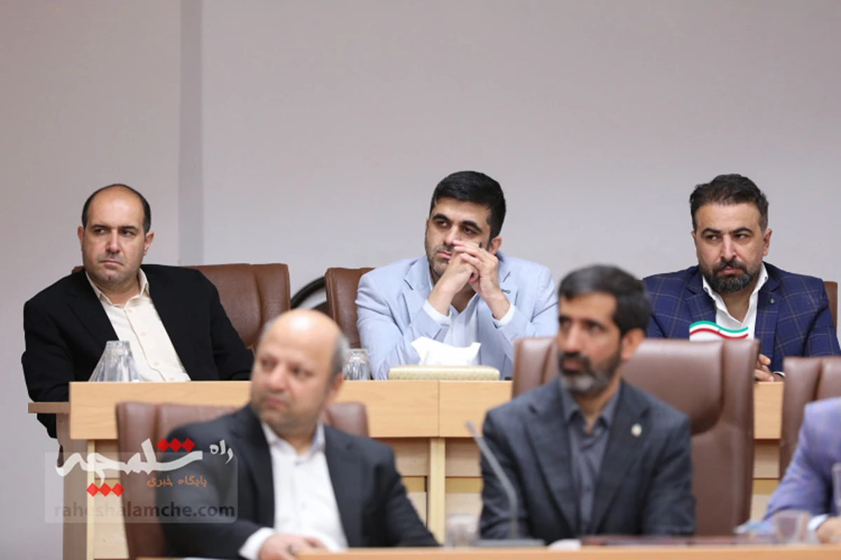 نشست خبری رئیس جمهور با خبرنگاران +تصاویر