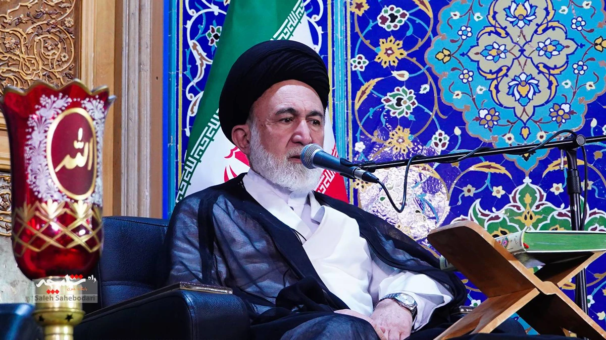 طنین دعای عرفه در حرم شاه عبدالعظیم حسنی(ع) +تصاویر