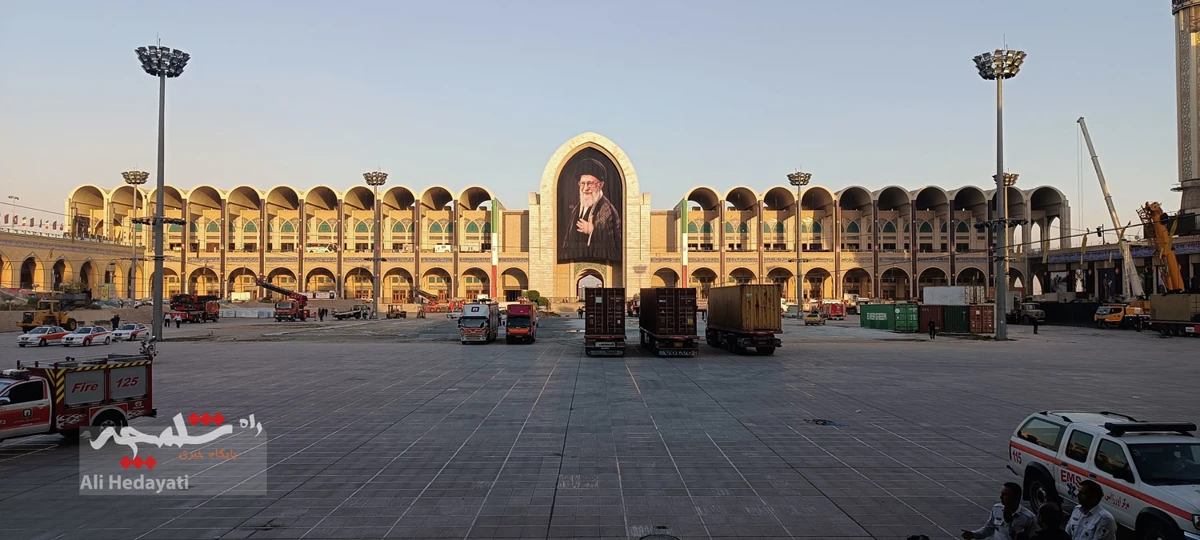 آماده سازی مصلی امام خمینی(ره) محل استقرار پیکر رهبر شهید انقلاب +تصاویر