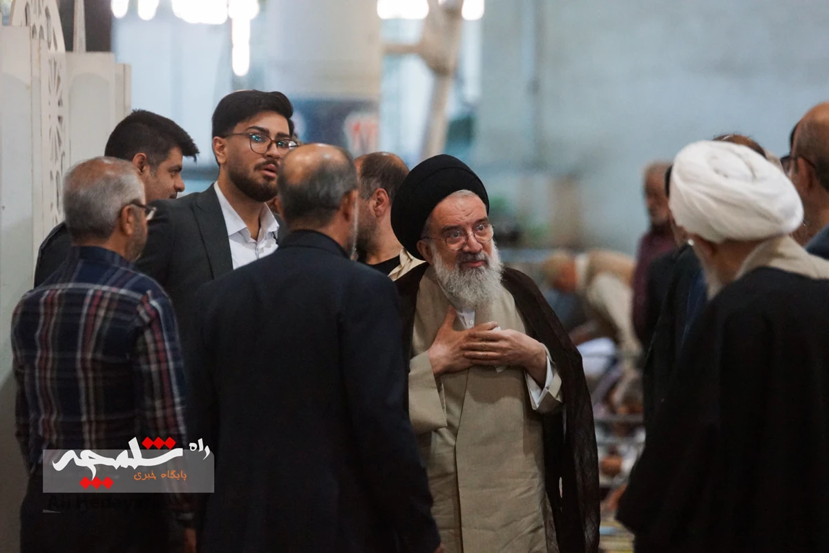 نماز عید قربان در دانشگاه تهران برگزار شد +تصاویر