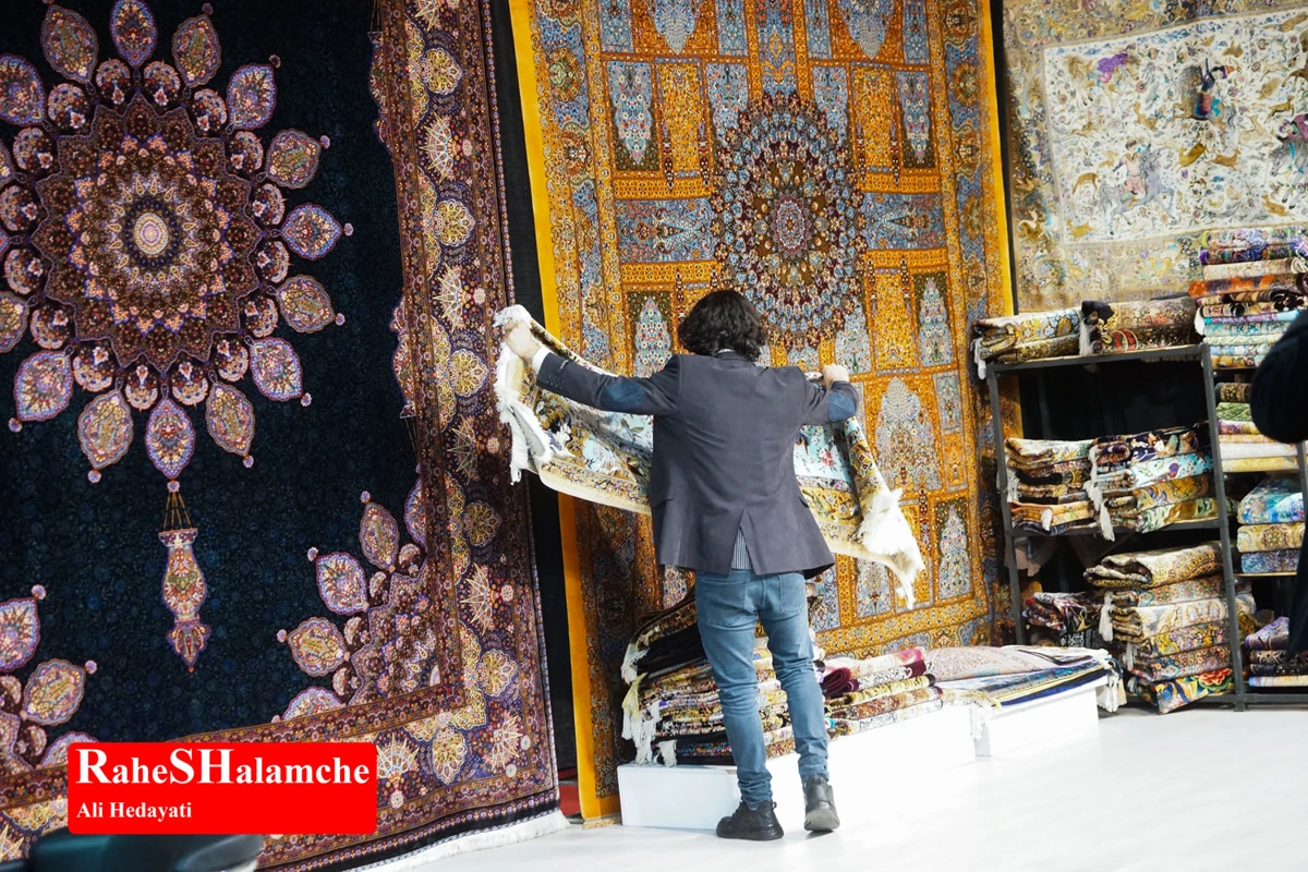 افتتاح نمایشگاه فرش دست‌بافت با حضور شهباز حسن‌پور در تهران +تصاویر