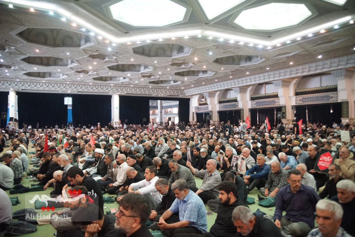 نماز جمعه پرشور تهرانی‌ها +تصاویر