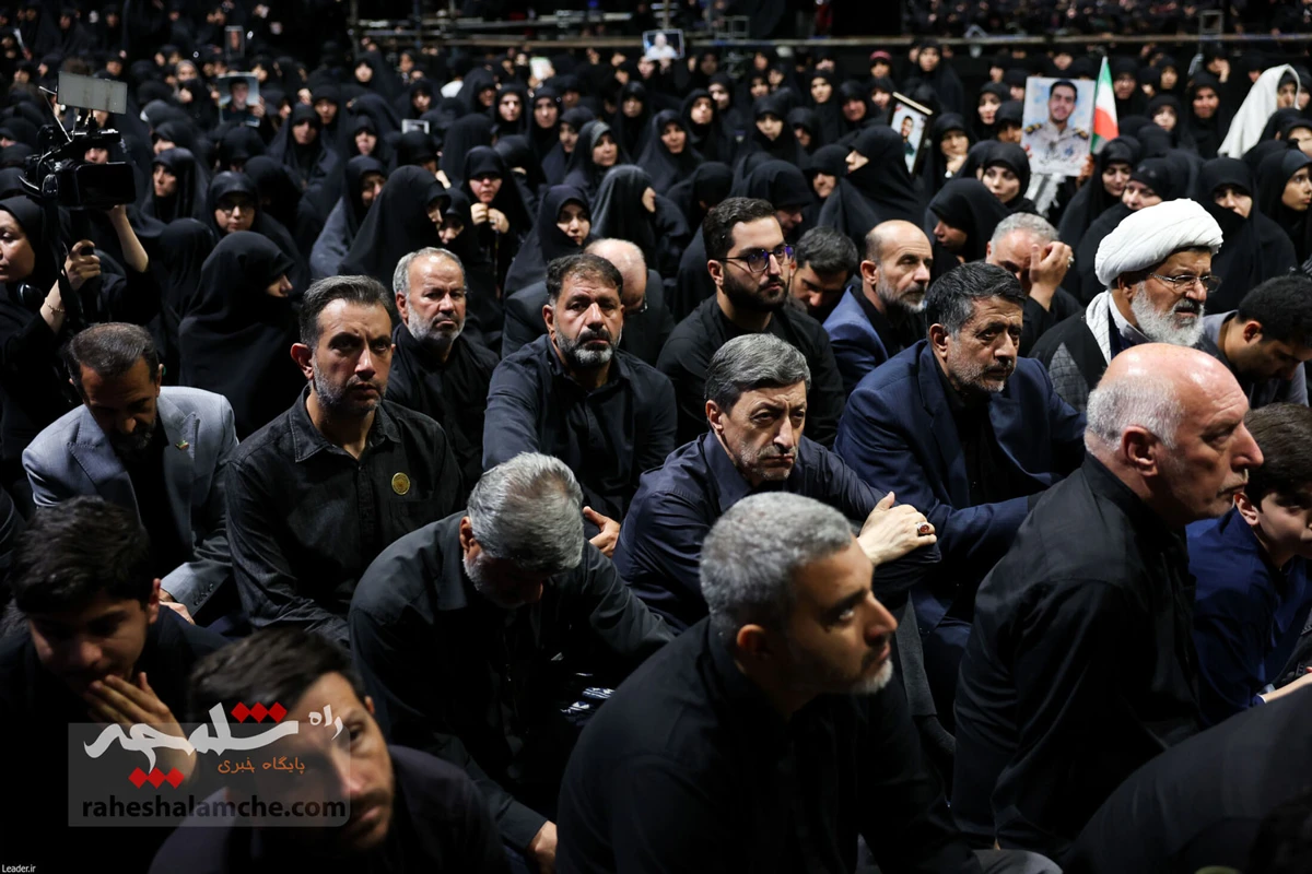 آخرین دیدار خانواده‌های معظم شهدا با رهبر شهید انقلاب +تصاویر
