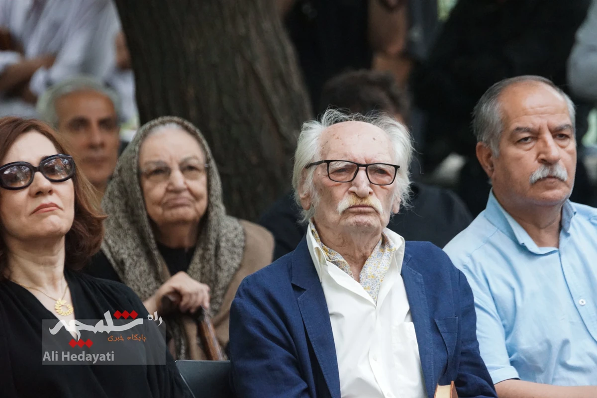 حاشیه‌های وداع با پیکر «جواد مجابی» +تصاویر