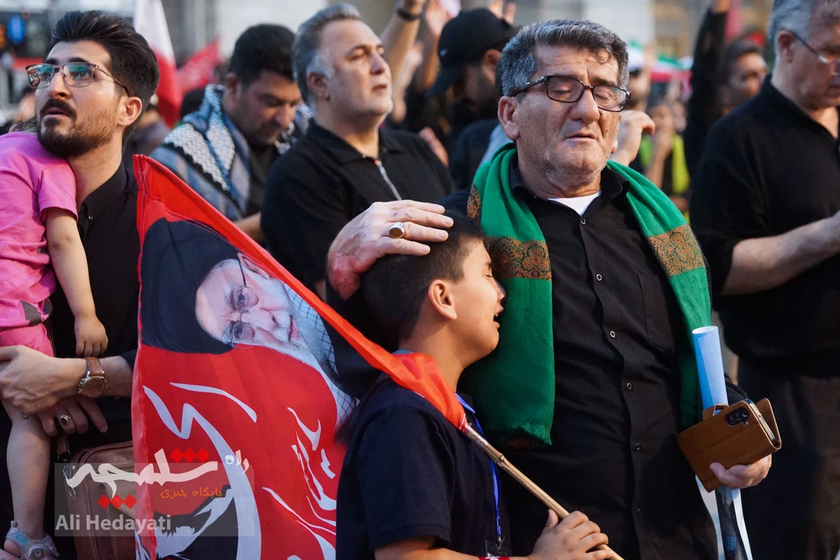پایان وداع با شکوه با آقای شهید ایران +تصاویر