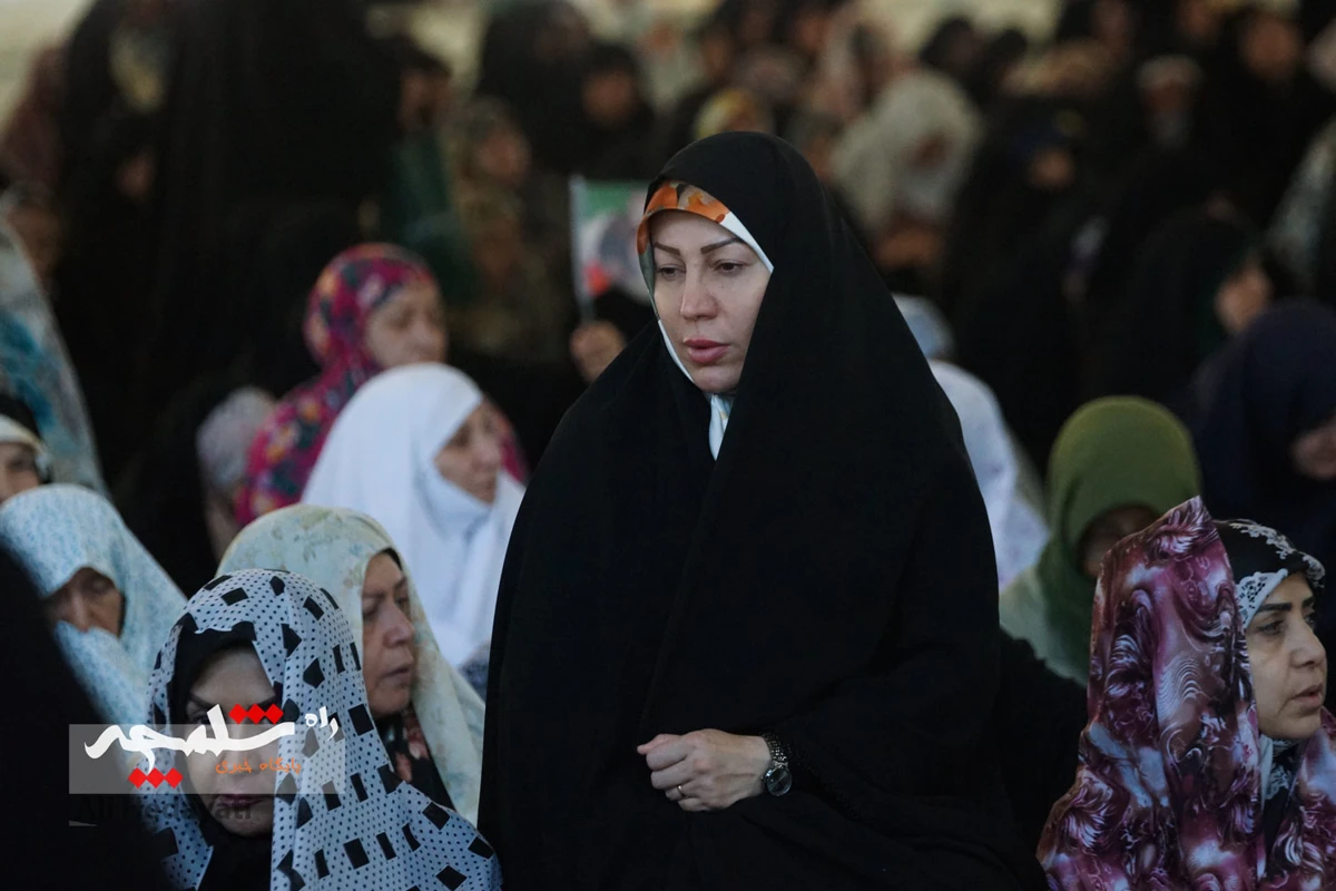 نماز عید قربان در دانشگاه تهران برگزار شد +تصاویر