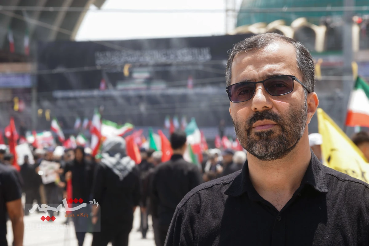 خروش عاشقان خامنه‌ای شهید در مصلای امام خمینی(ره) در مصلی تهران