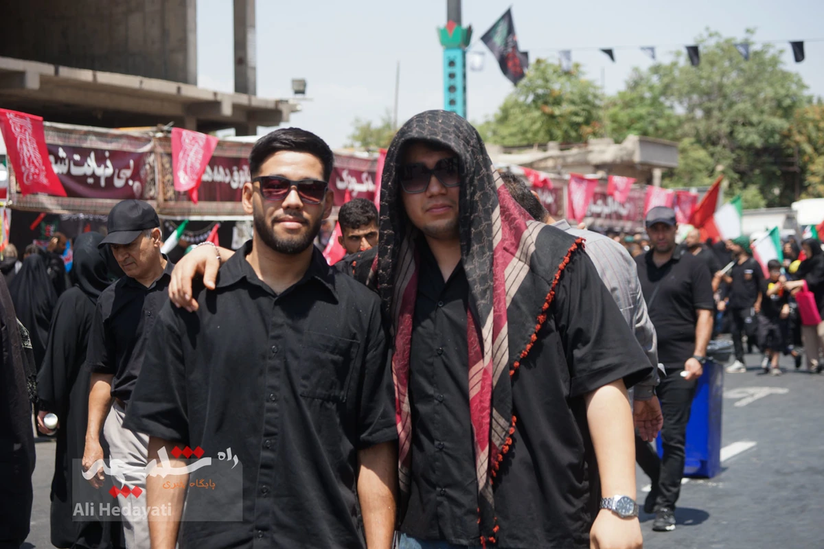 طنین عشق و دلدادگی اربعینی در تهران +تصاویر