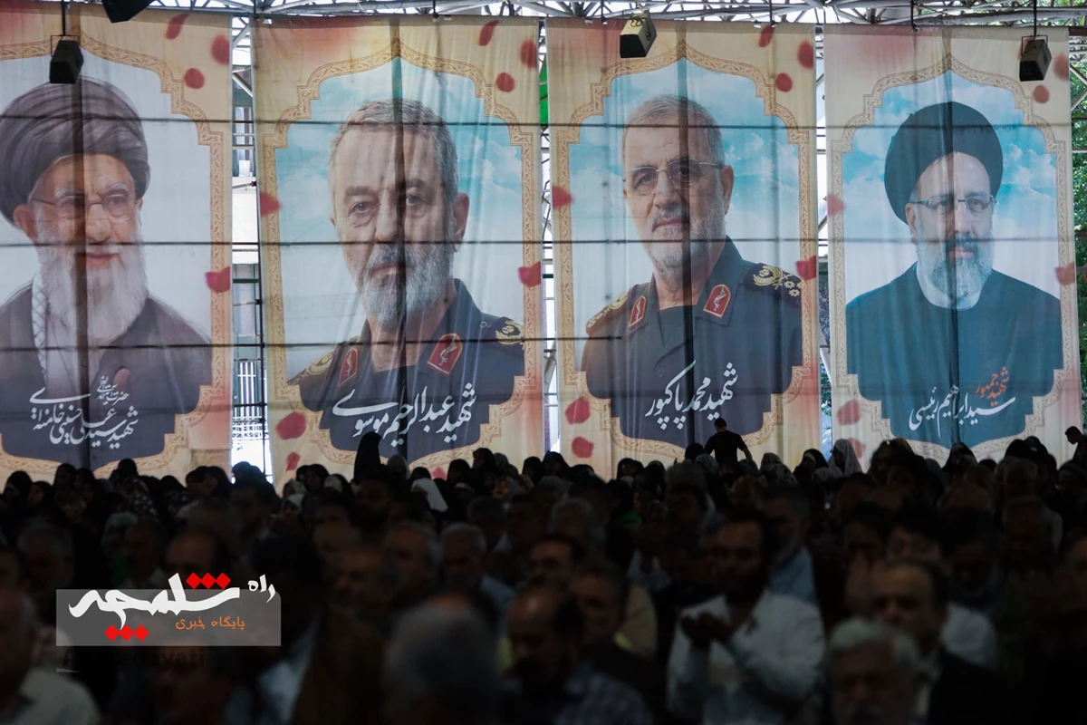 نماز عید قربان در دانشگاه تهران برگزار شد +تصاویر