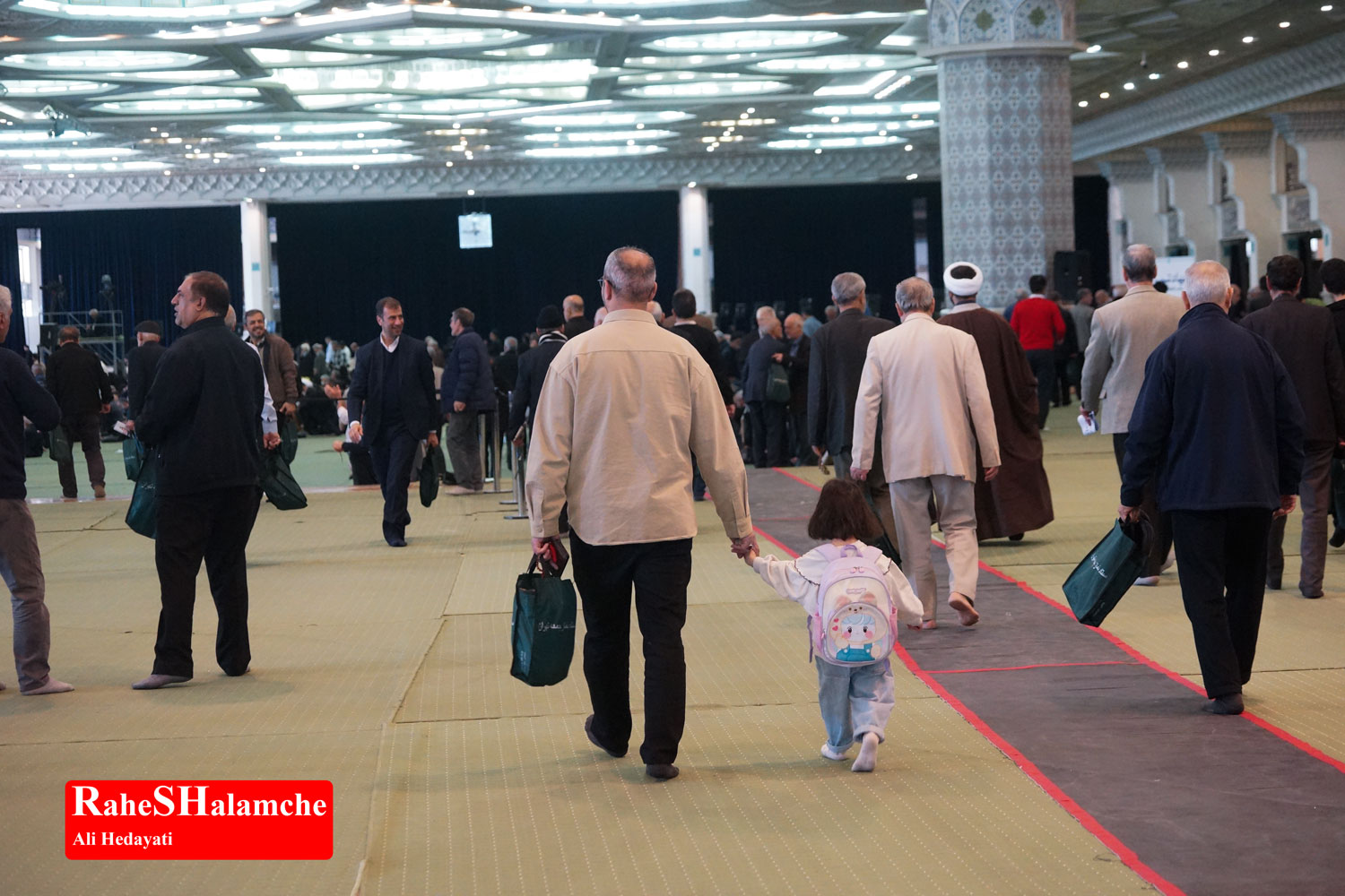اولین نماز جمعه تهران در ماه رمضان 1404 +تصاویر