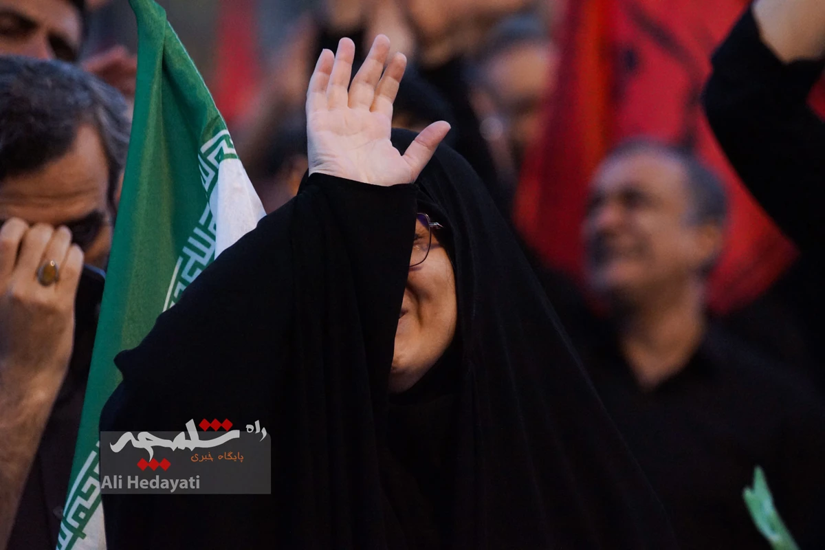 پایان وداع با شکوه با آقای شهید ایران +تصاویر