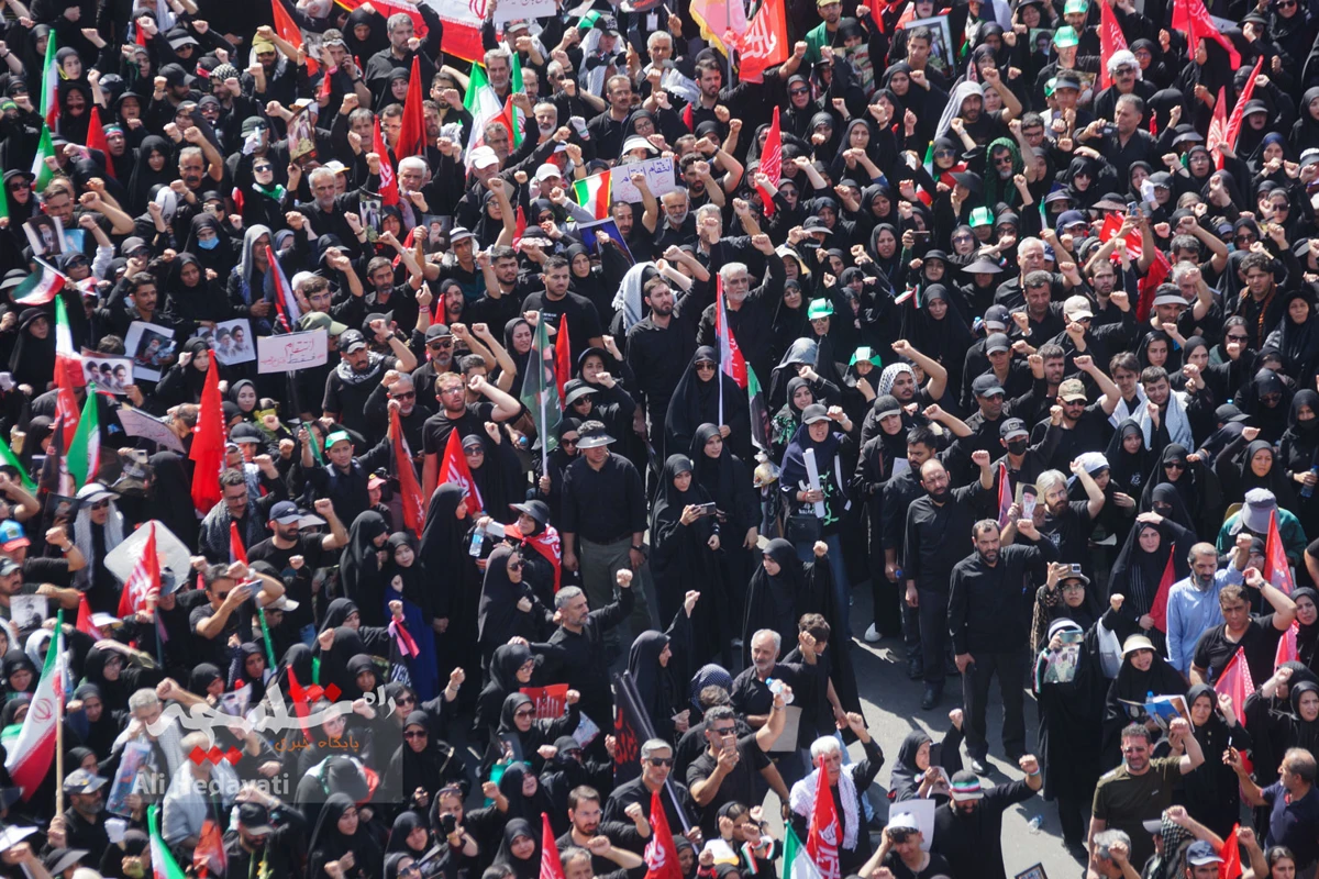 بزرگترین تشییع تاریخی جهانی در تهران +تصاویر