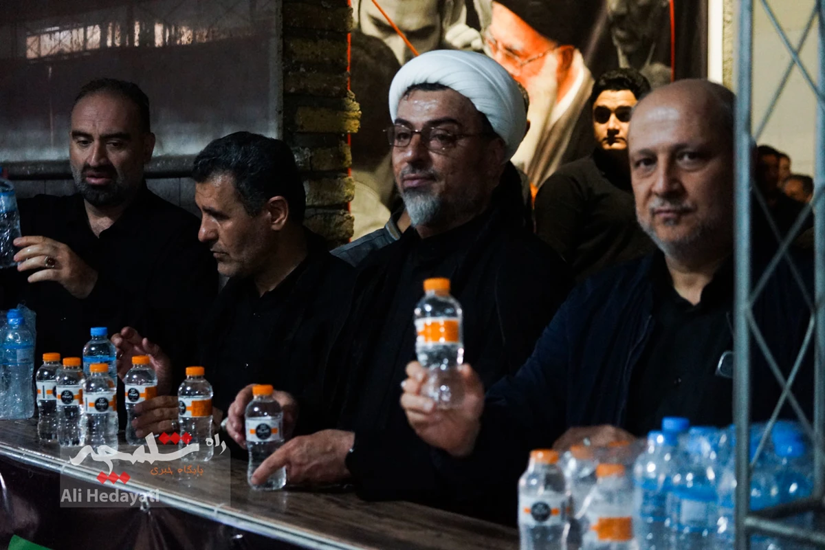 مصلی تهران، قلب تپنده ایران در سوگ رهبر شهید +تصاویر