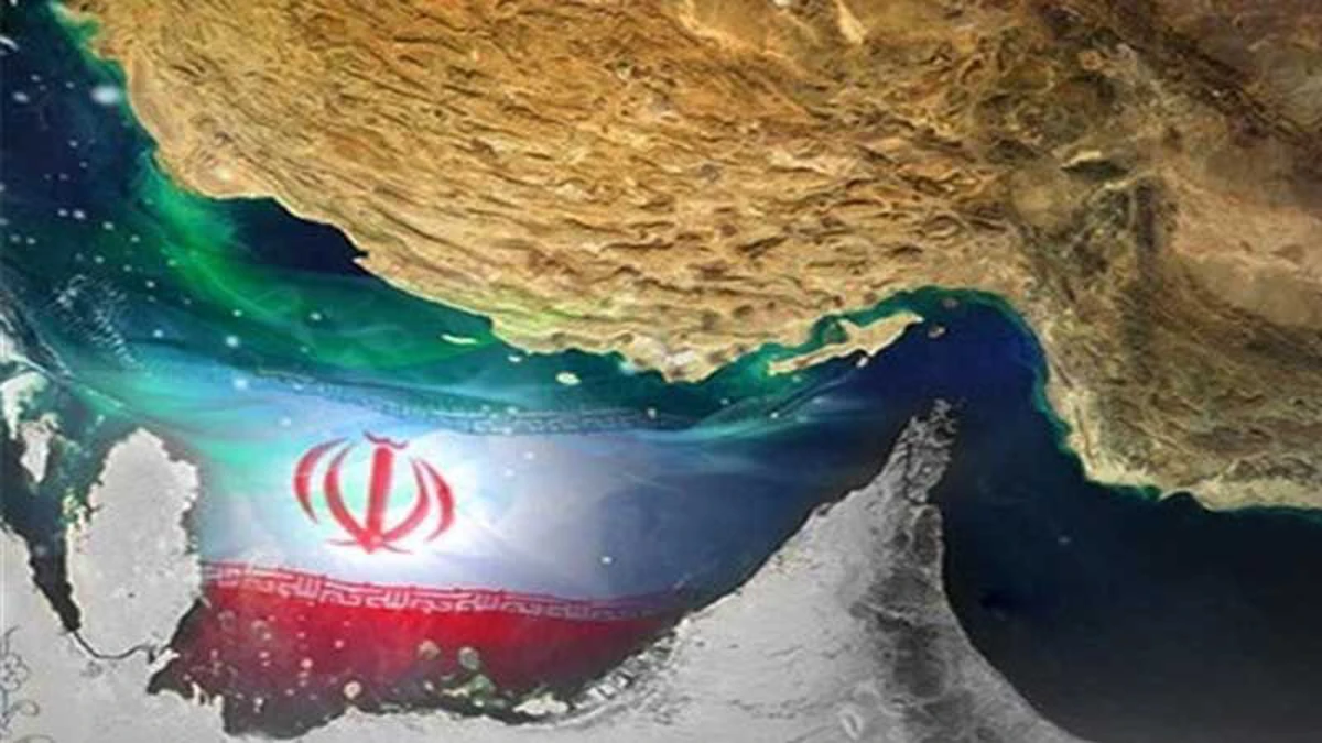 تنگه هرمز فورا بسته شود تا سگ هار منطقه مهار شود