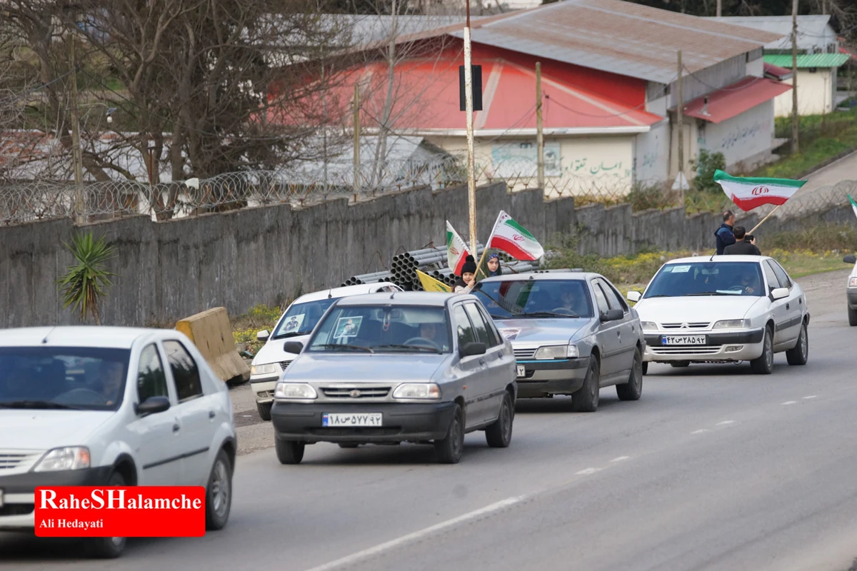 رژه خودرویی مردم بندپی بابل در حمایت از آرمان‌های رهبر شهید +تصاویر 