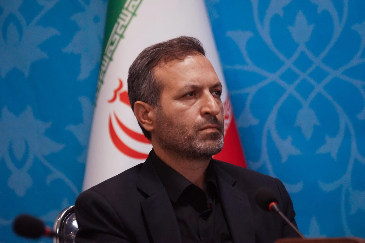 نشست صمیمی سخنگوی مجلس با خبرنگاران +تصاویر