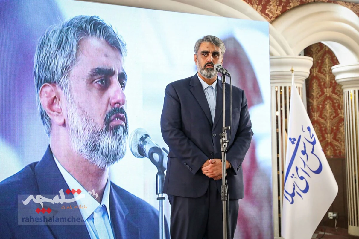 نشست خبرنگاران پارلمانی با حضور رئیس مجلس چه گذشت؟ +تصاویر