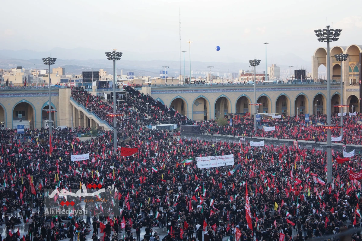 پایان وداع با شکوه با آقای شهید ایران +تصاویر