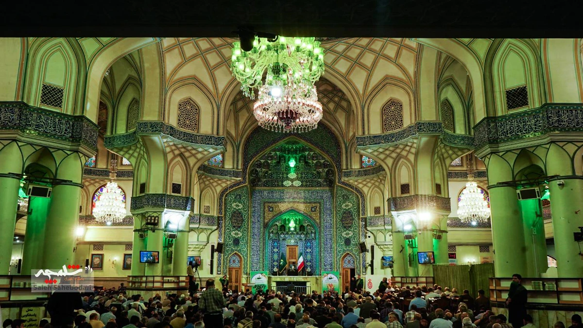 طنین دعای عرفه در حرم شاه عبدالعظیم حسنی(ع) +تصاویر