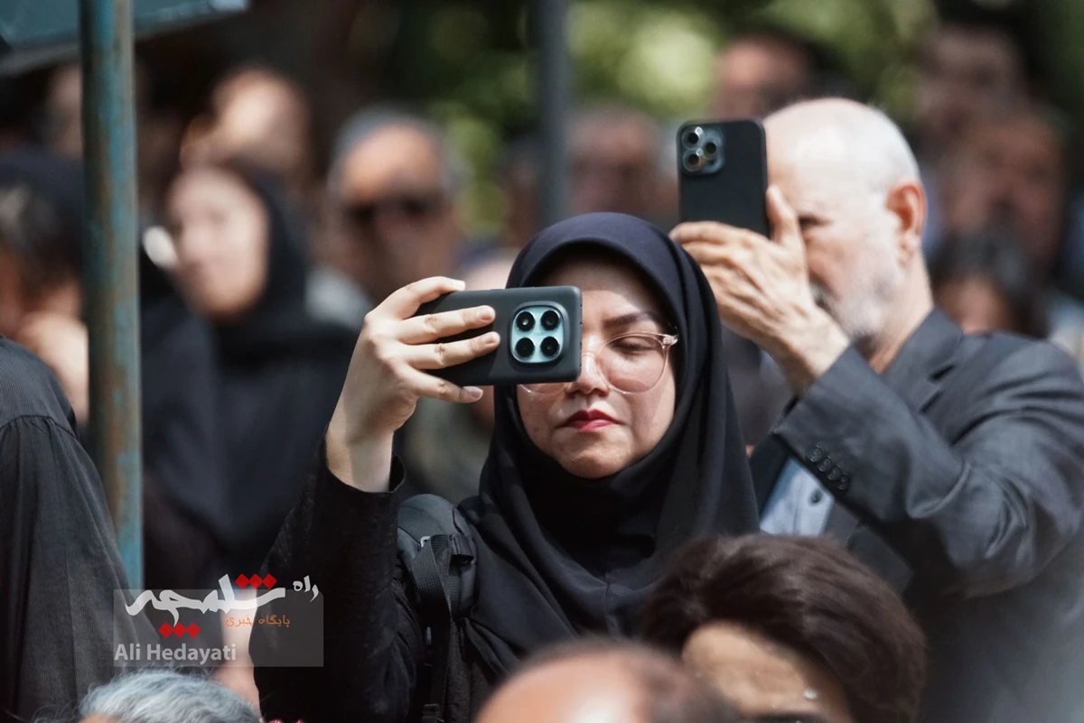 چه کسانی در مراسم تشییع «ایرج» حضور داشتند؟ +تصاویر
