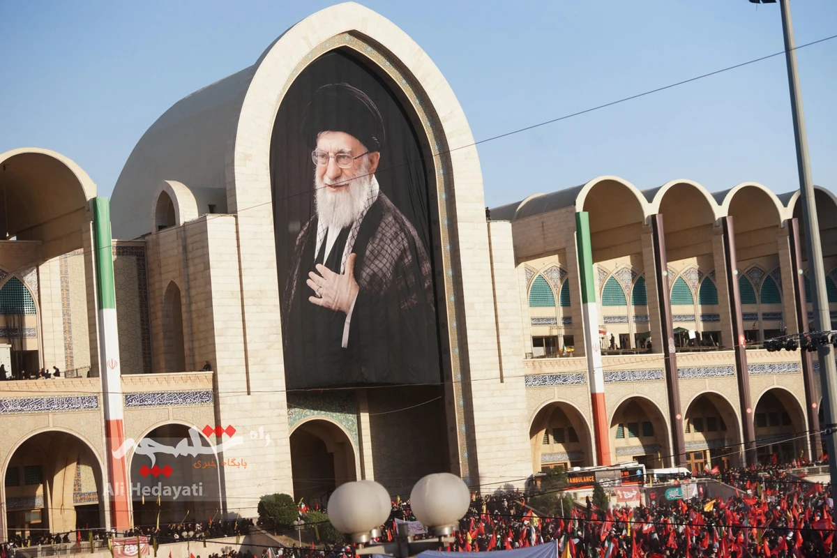 پایان وداع با شکوه با آقای شهید ایران +تصاویر