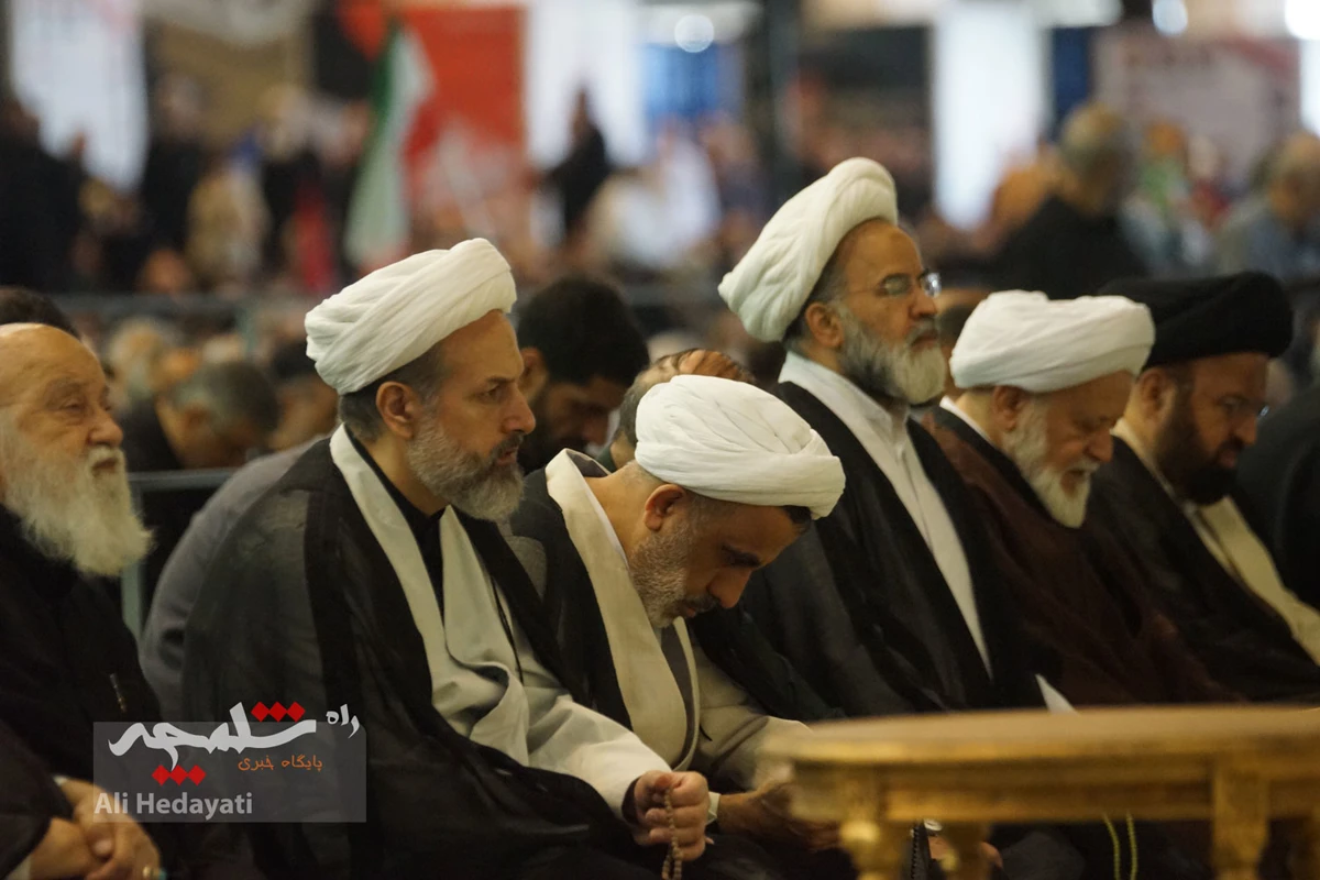 نماز جمعه پرشور تهرانی‌ها +تصاویر