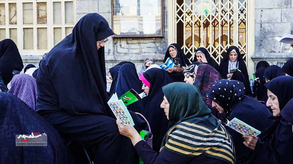 طنین دعای عرفه در حرم شاه عبدالعظیم حسنی(ع) +تصاویر