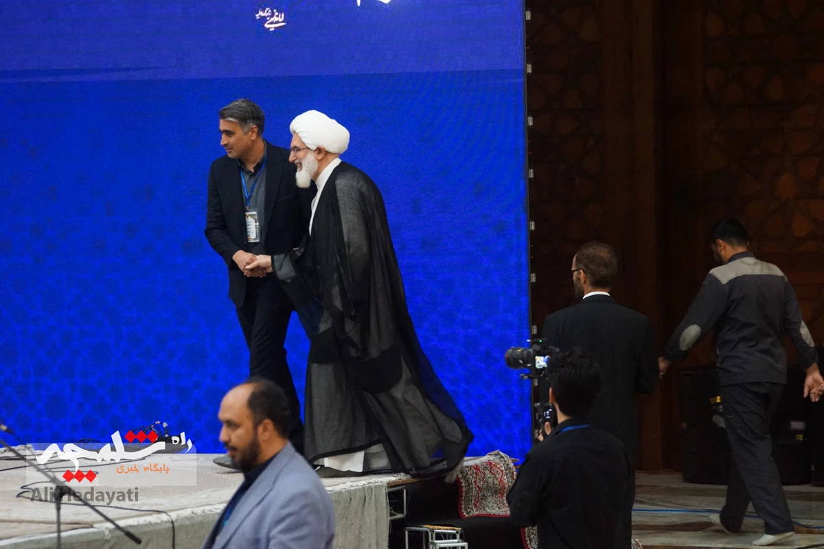 نماز جمعه این هفته تهران در حرم امام خمینی(ره) برگزار شد +تصاویر