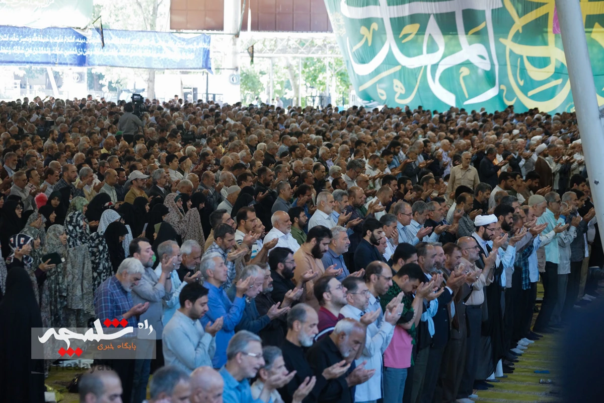 نماز عید قربان در دانشگاه تهران برگزار شد +تصاویر