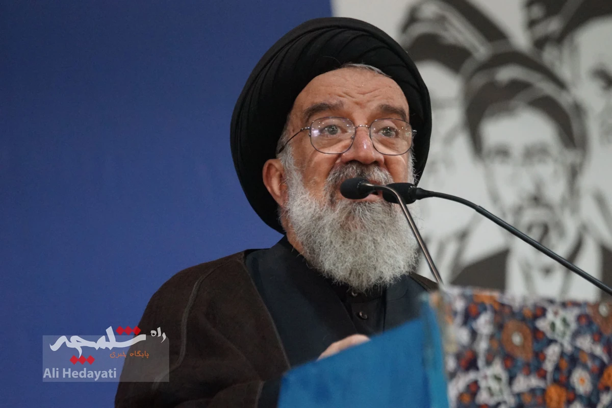 نماز جمعه تهران در آستانه وداع با آقای شهید ایران +تصاویر