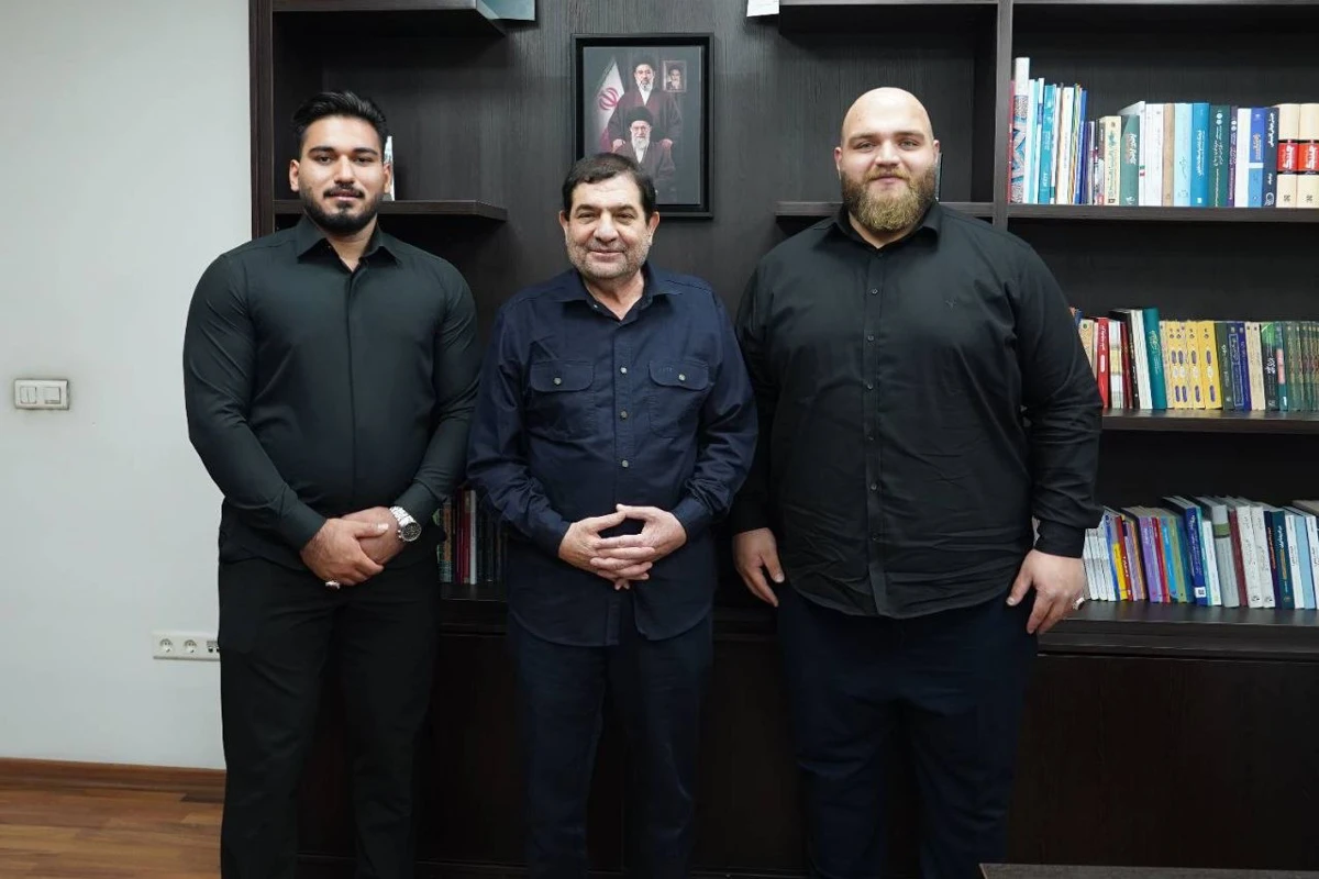 دیدار قهرمانان وزنه برداری با مخبر +تصاویر