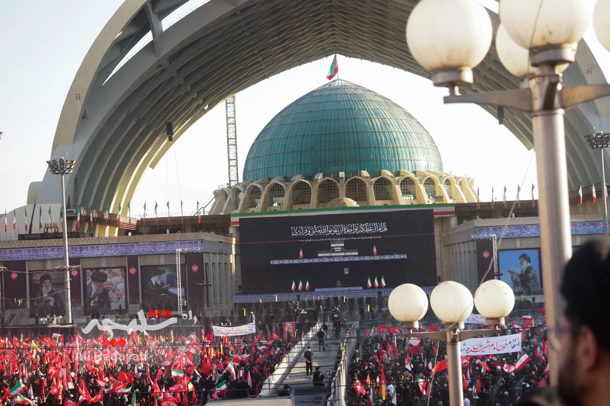 پایان وداع با شکوه با آقای شهید ایران +تصاویر