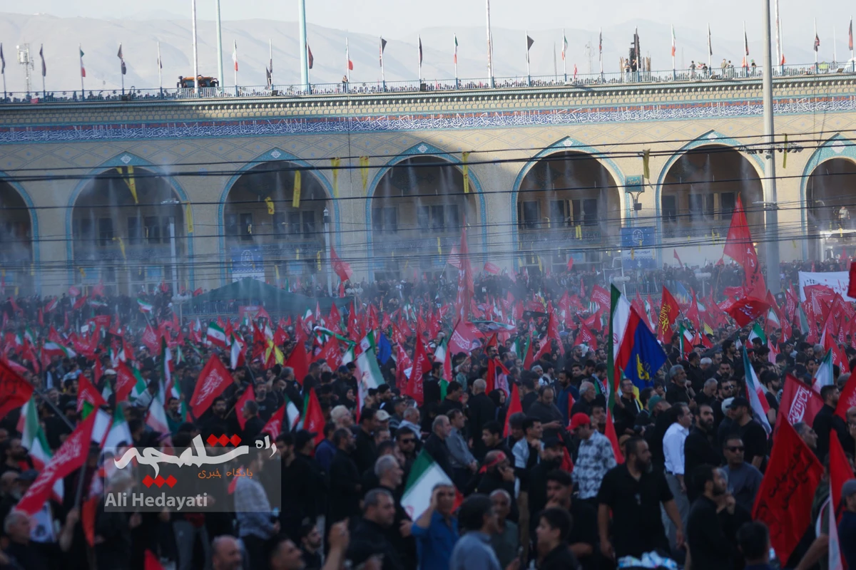پایان وداع با شکوه با آقای شهید ایران +تصاویر