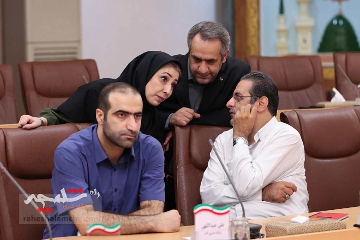 نشست خبری رئیس جمهور با خبرنگاران +تصاویر
