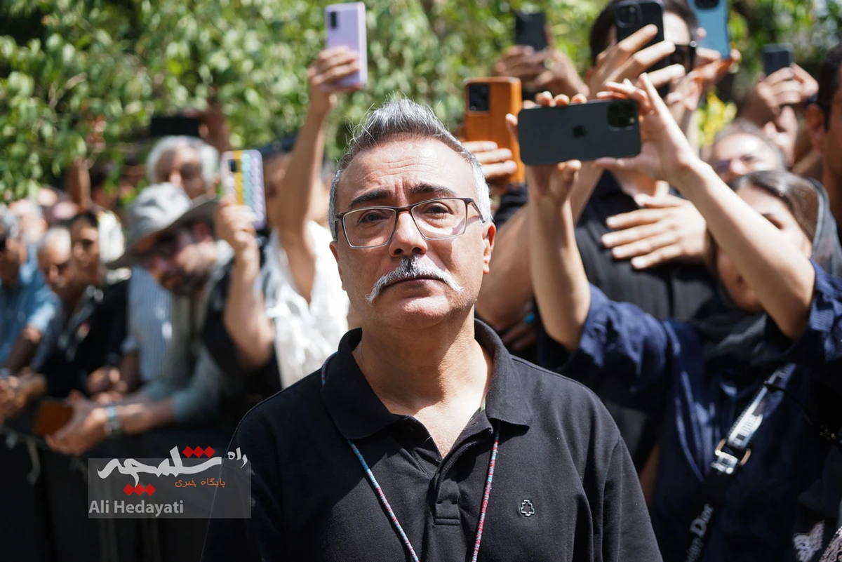 چه کسانی در مراسم تشییع «ایرج» حضور داشتند؟ +تصاویر