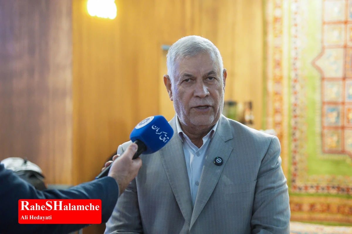 افتتاح نمایشگاه فرش دست‌بافت با حضور شهباز حسن‌پور در تهران +تصاویر