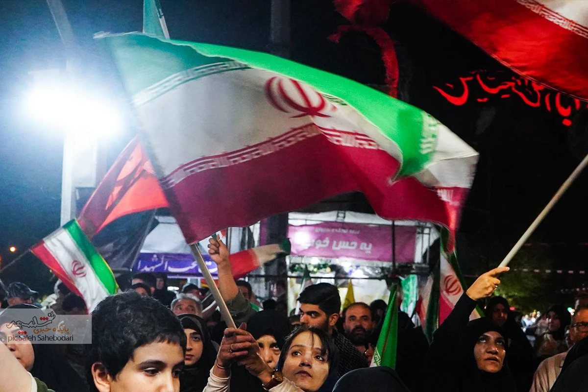 اجتماع هفتاد و هفتمین اجتماع مردمی در چهارراه کوکلا +تصاویر