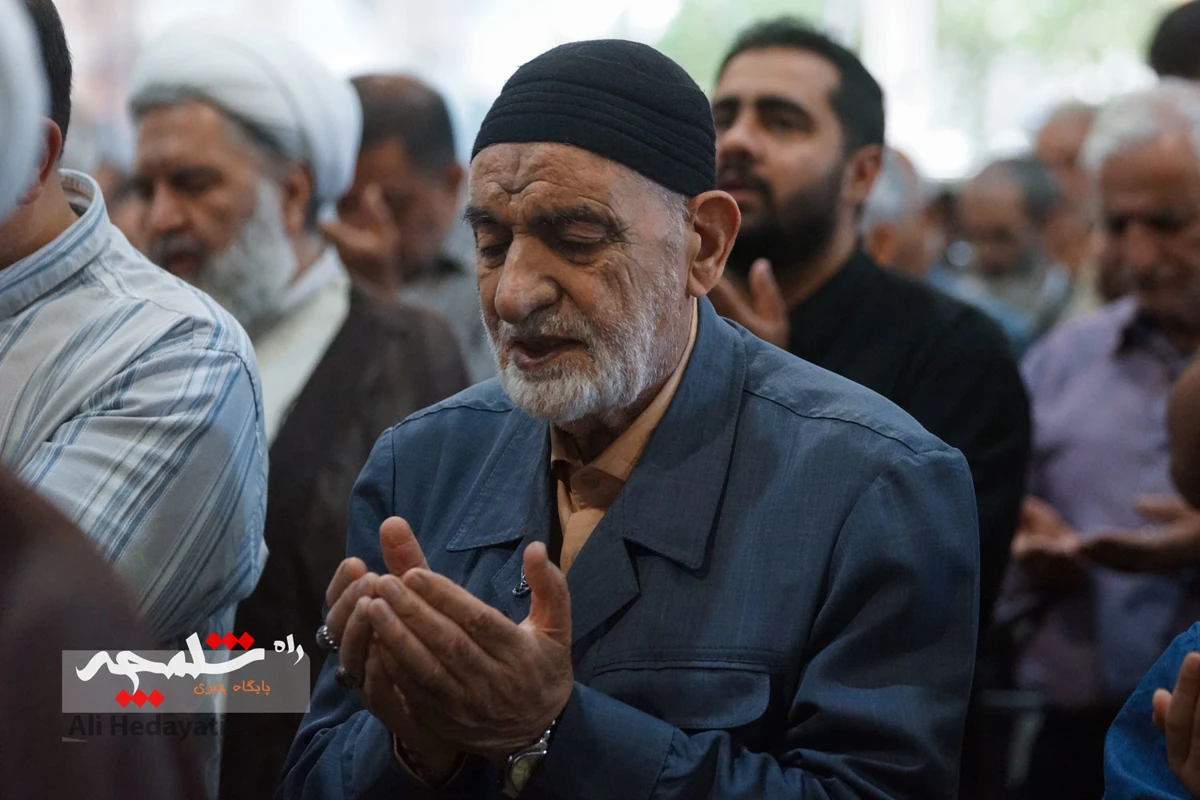 نماز عید قربان در دانشگاه تهران برگزار شد +تصاویر