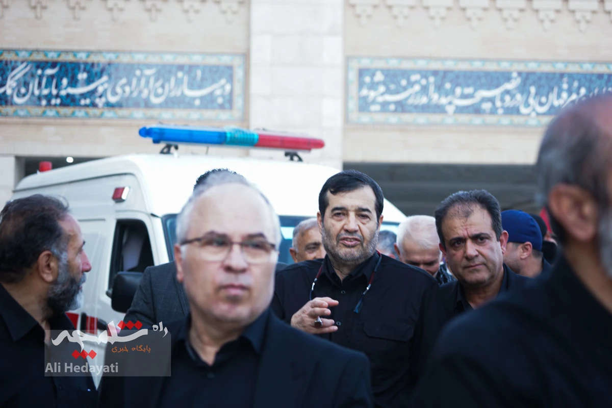 مصلی تهران، قلب تپنده ایران در سوگ رهبر شهید +تصاویر